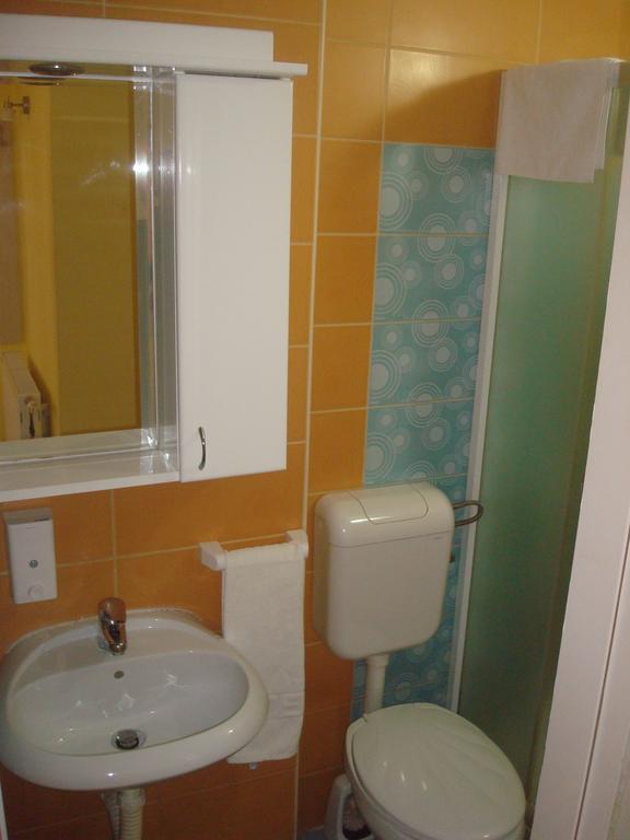 Linda Bed And Breakfast Nis Bilik gambar